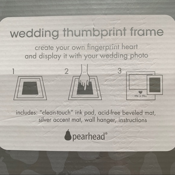 4/$20 Bed Bath & Beyond Wedding Thumbprint Frame - Picture 6 of 9